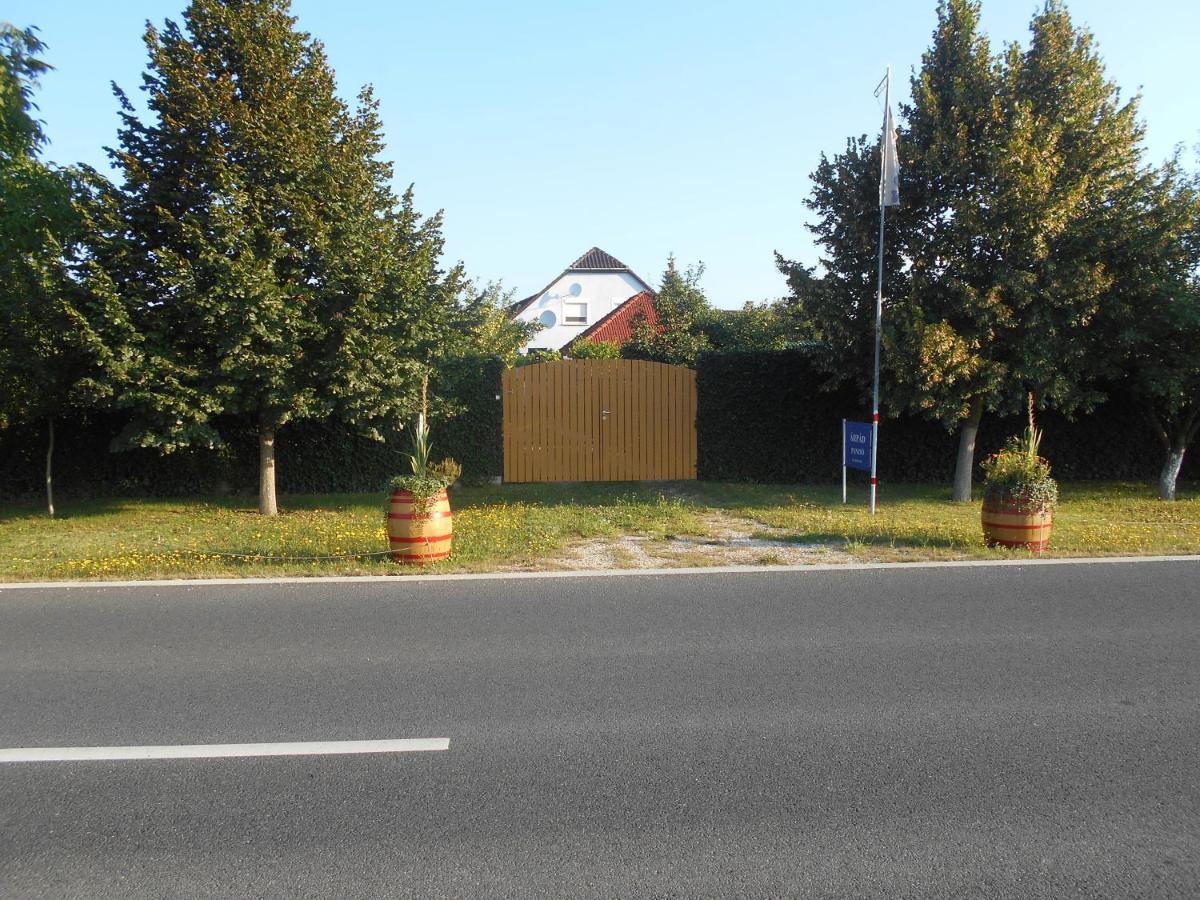 Bed and Breakfast Arpad Panzio Győr Exterior foto