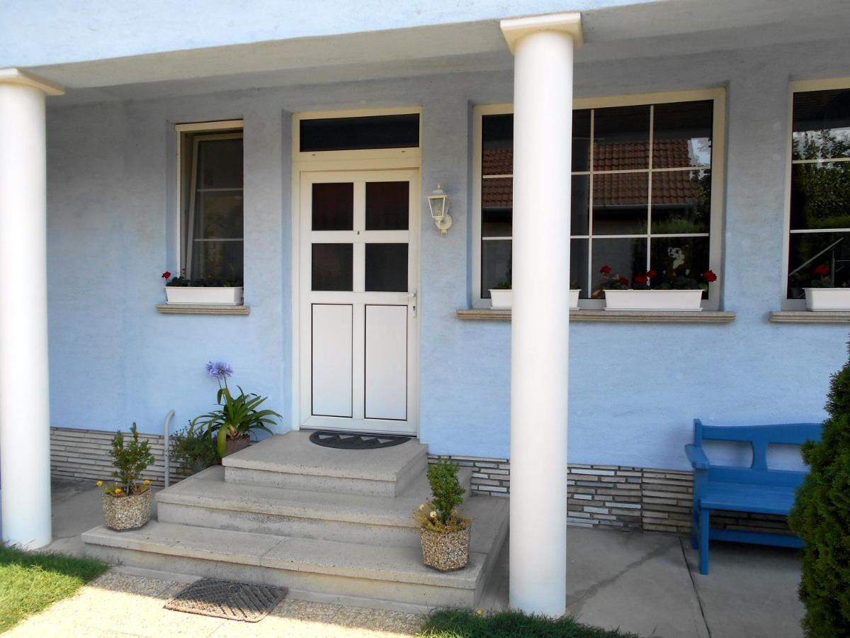 Bed and Breakfast Arpad Panzio Győr Exterior foto